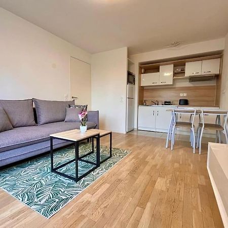 Entire Appartment, 2 Rooms Confortable At Créteil Exteriör bild